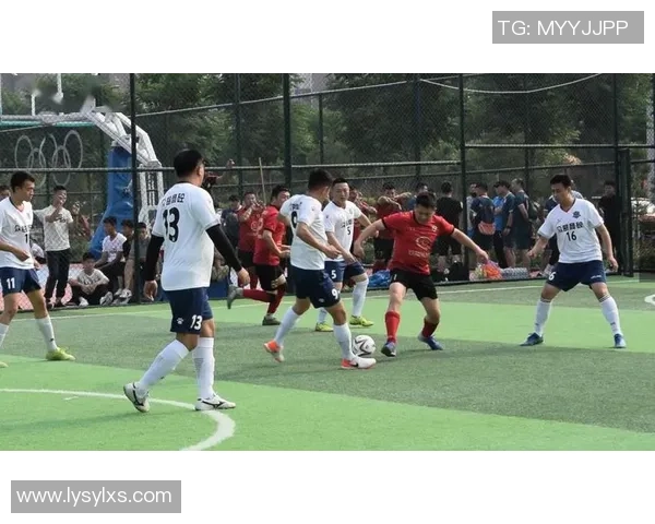 绿茵逐梦热血青春谱写荣耀篇章足球精神永不言败